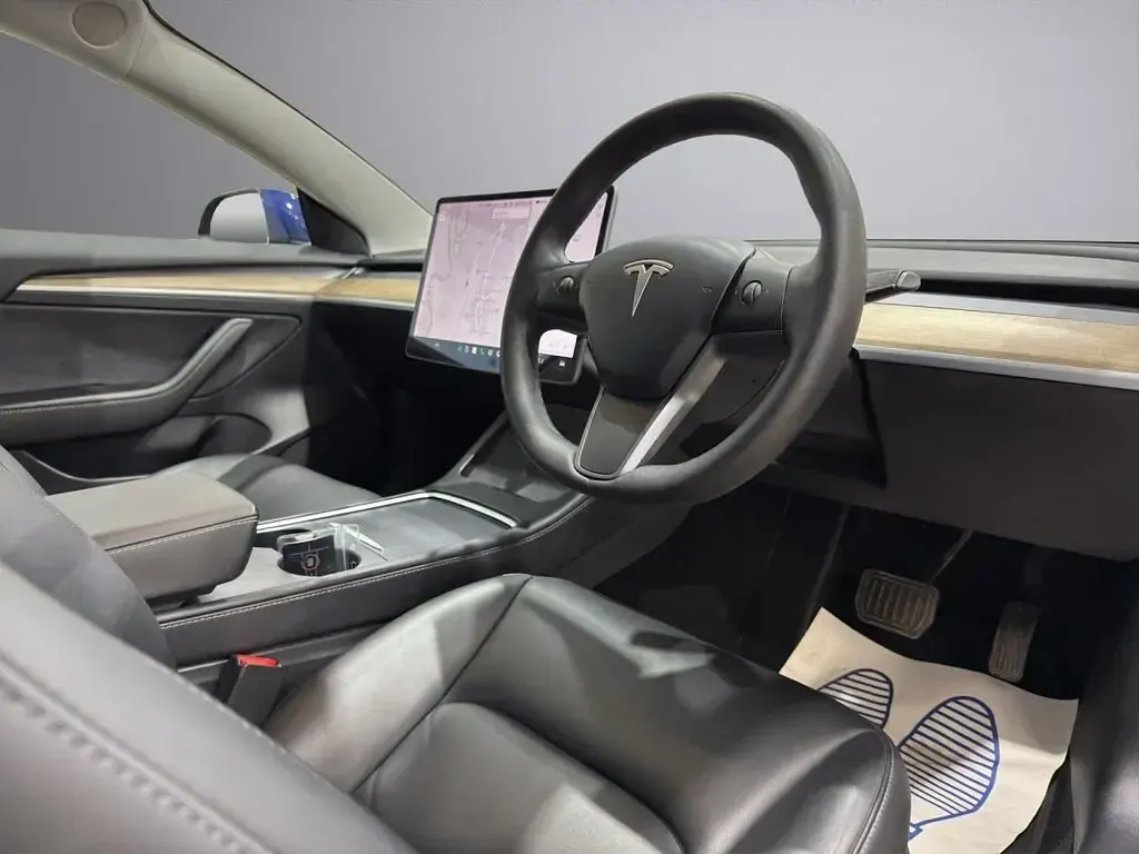Used Tesla Model 3 Standard Range Plus 366 kW (498 HP) 2021 Blue Sedan