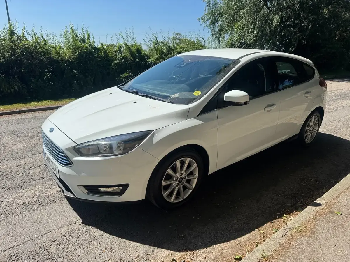 Used Ford Focus Titanium 125 HP (91 kW) 2018 White Hatchback
