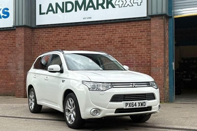 Used 2014 Mitsubishi Outlander P-HEV | £7,475 (Fair price) - Image 1/1