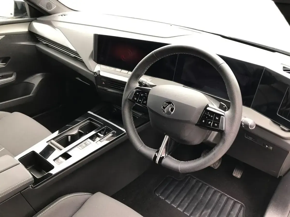 Used Vauxhall Astra S 128 HP (94 kW) 2025 Grey Estate