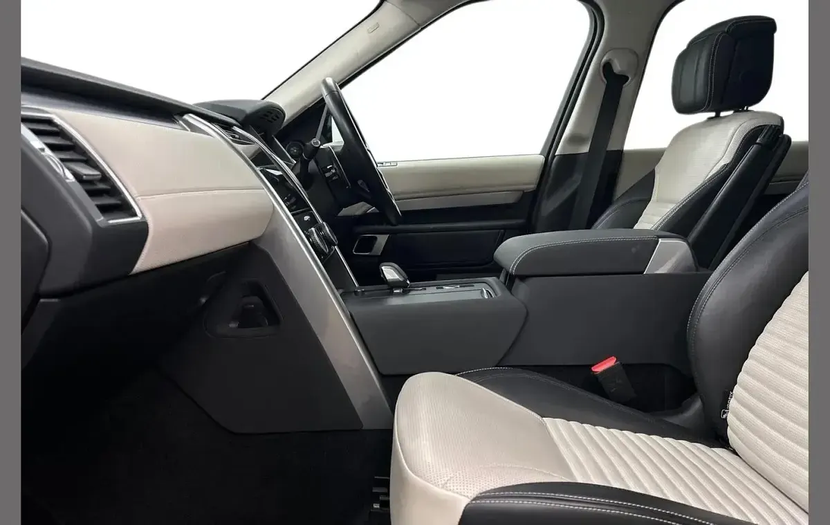 Used Land Rover Discovery HSE Dynamic 344 HP (253 kW) 2025 Grey SUV
