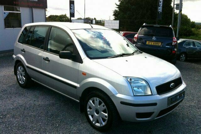 Used 2003 Ford Fusion Estate | £2,495 (Fair price) - Image 1/4