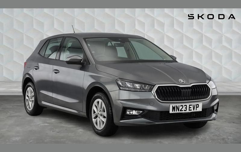 Used Skoda Fabia Comfort 79 HP (58 kW) 2023 Graphite grey metallic Hatchback