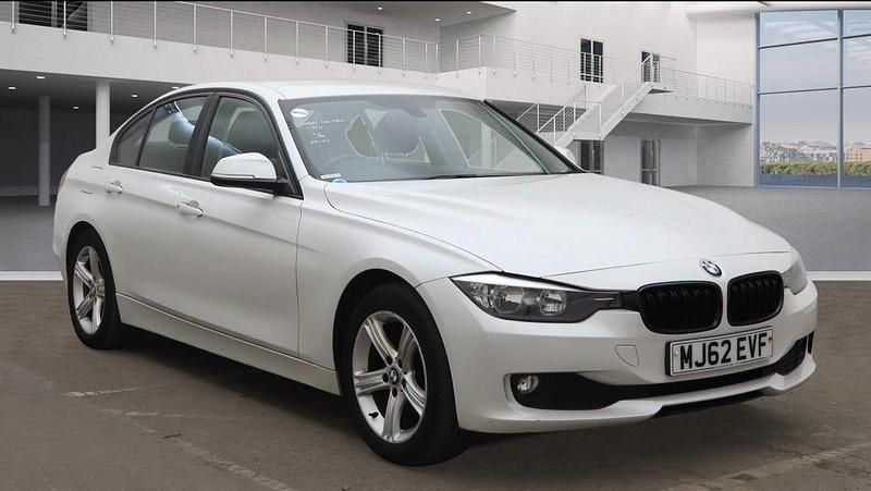 White Used 2012 BMW 318 Sedan | £5,495 (Fair price) - Image 1/4