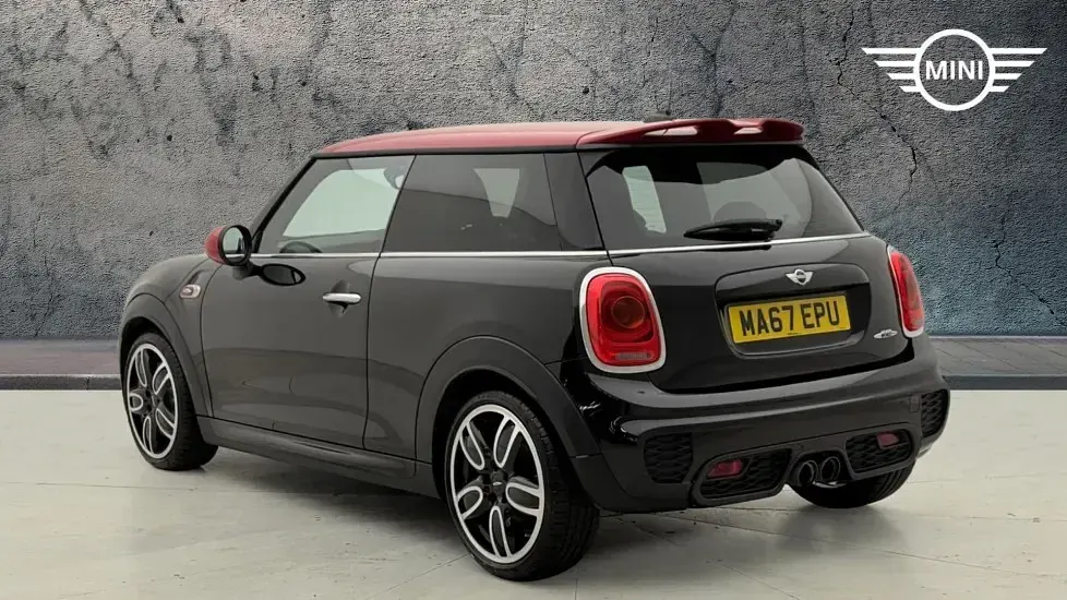 Używany Mini John Cooper Works Hatch 228 KM (167 kW) 2017 Czarny Hatchback
