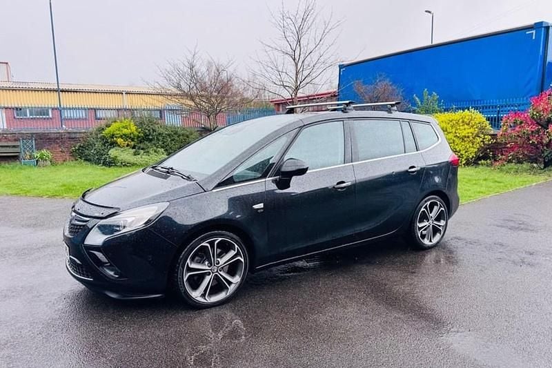 Used Vauxhall Zafira Tourer Elite 165 HP (121 kW) 2012 MPV