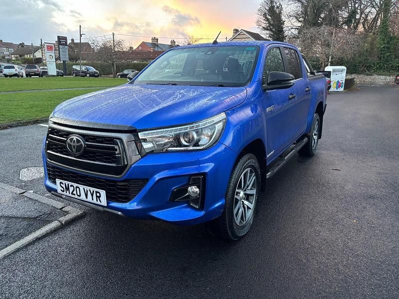 Used Toyota HiLux 150 HP (110 kW) 2020 Blue Pickup