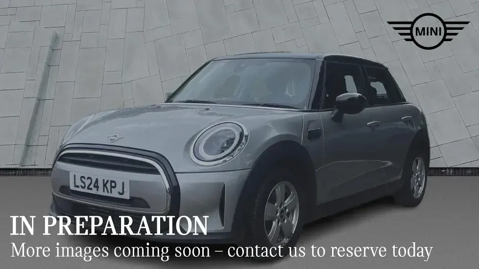 Used Mini Cooper Classic 134 HP (98 kW) 2024 Silver Hatchback