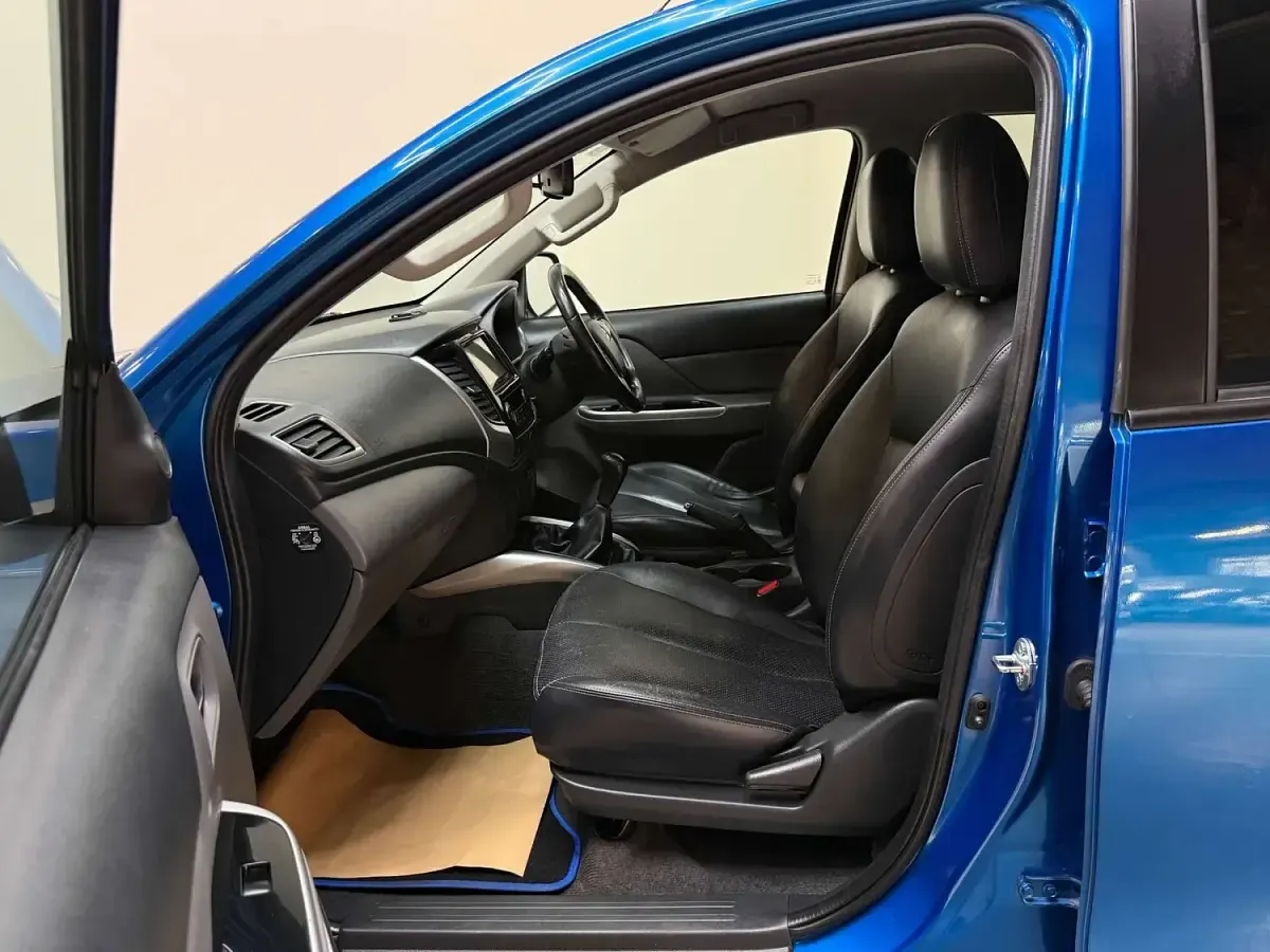 Used Mitsubishi L200 Warrior 2017 Blue Pickup