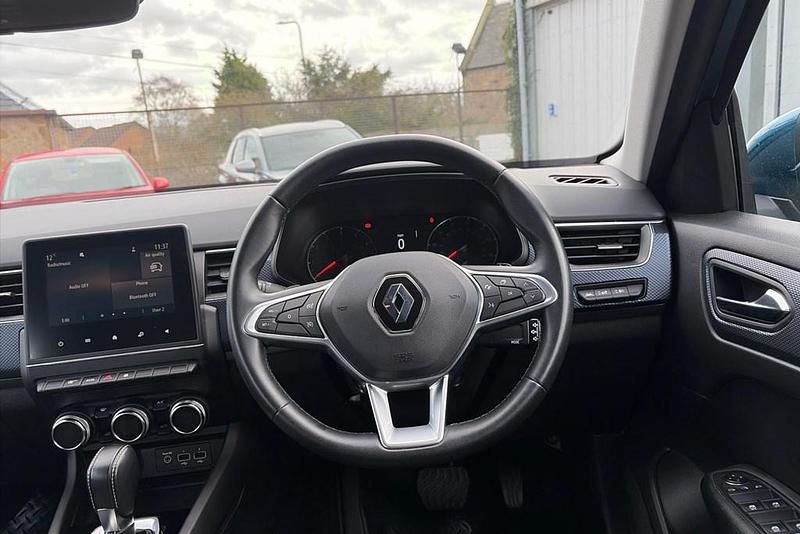 Używany Renault Arkana Iconic 140 KM (102 kW) 2022 Niebieski SUV