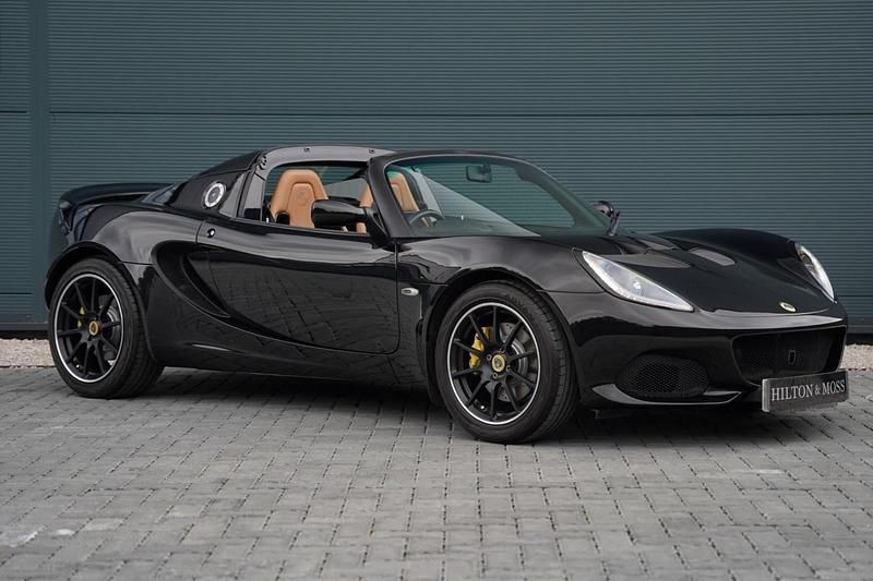 Used Lotus Elise 220 HP (161 kW) 2021 Motorsport black Cabriolet
