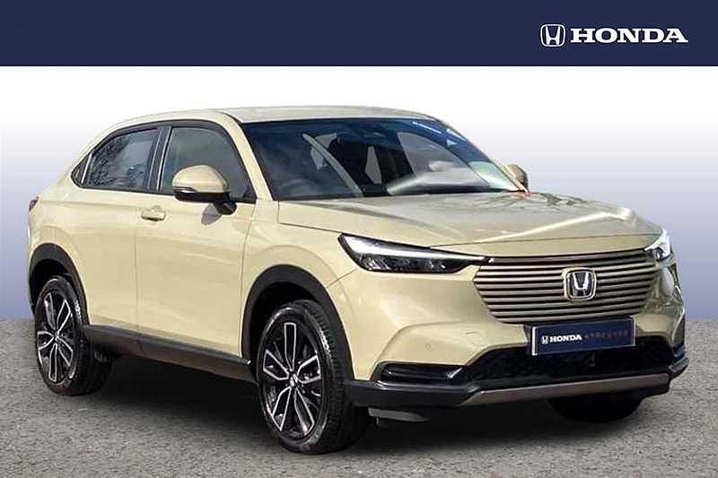 Used Honda HR-V Elegance 131 HP (96 kW) 2024 Beige SUV