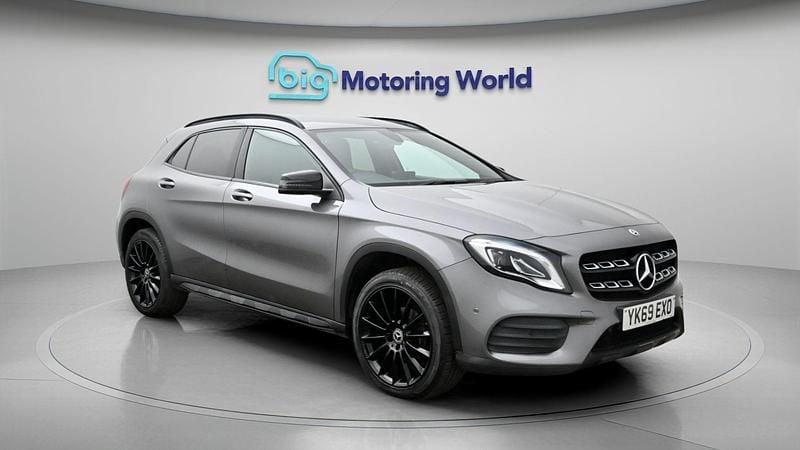 Used Mercedes GLA180 AMG line 121 HP (88 kW) 2019 Grey SUV