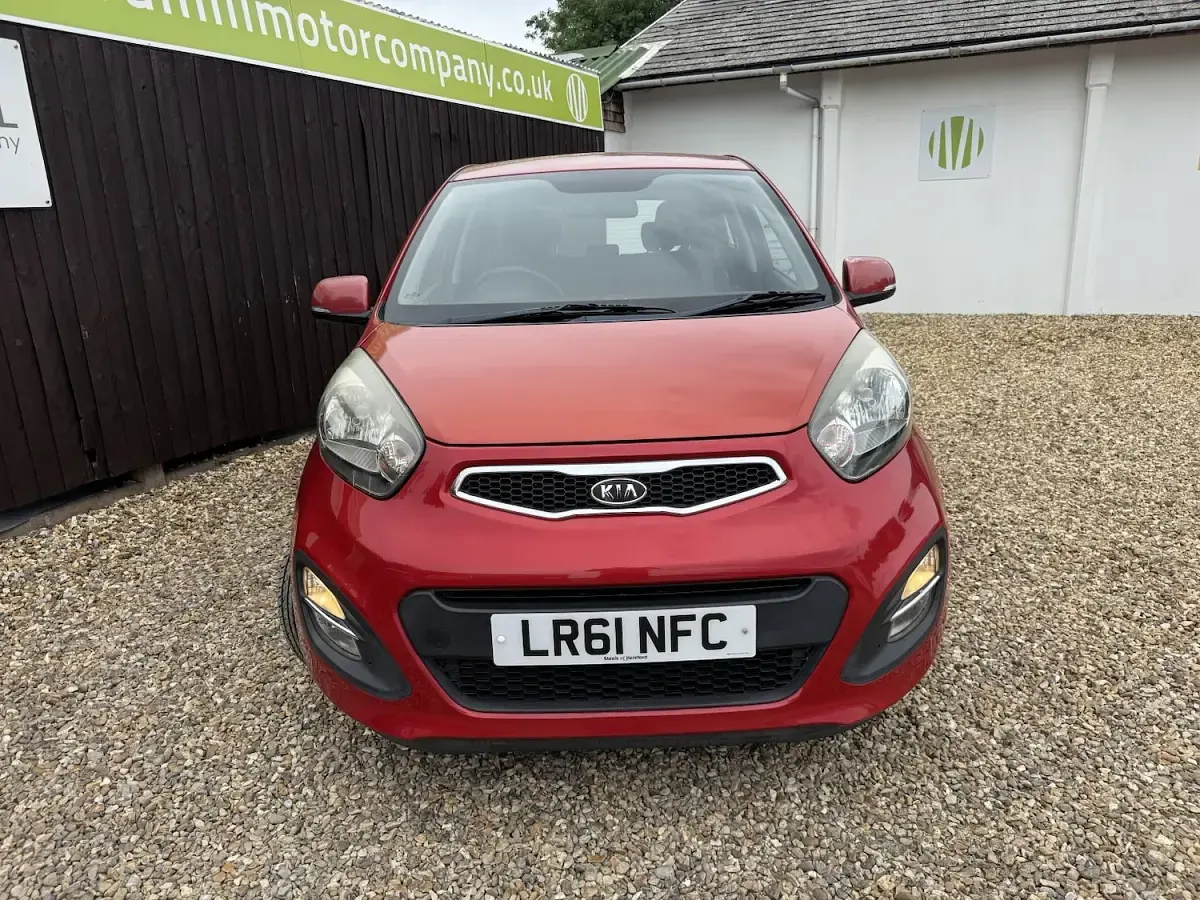 Used Kia Picanto 68 HP (50 kW) 2011 Red Hatchback