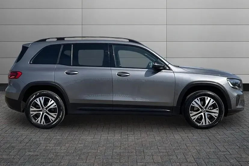Used Mercedes GLB200 Executive 163 HP (119 kW) 2025 Mountain grey SUV