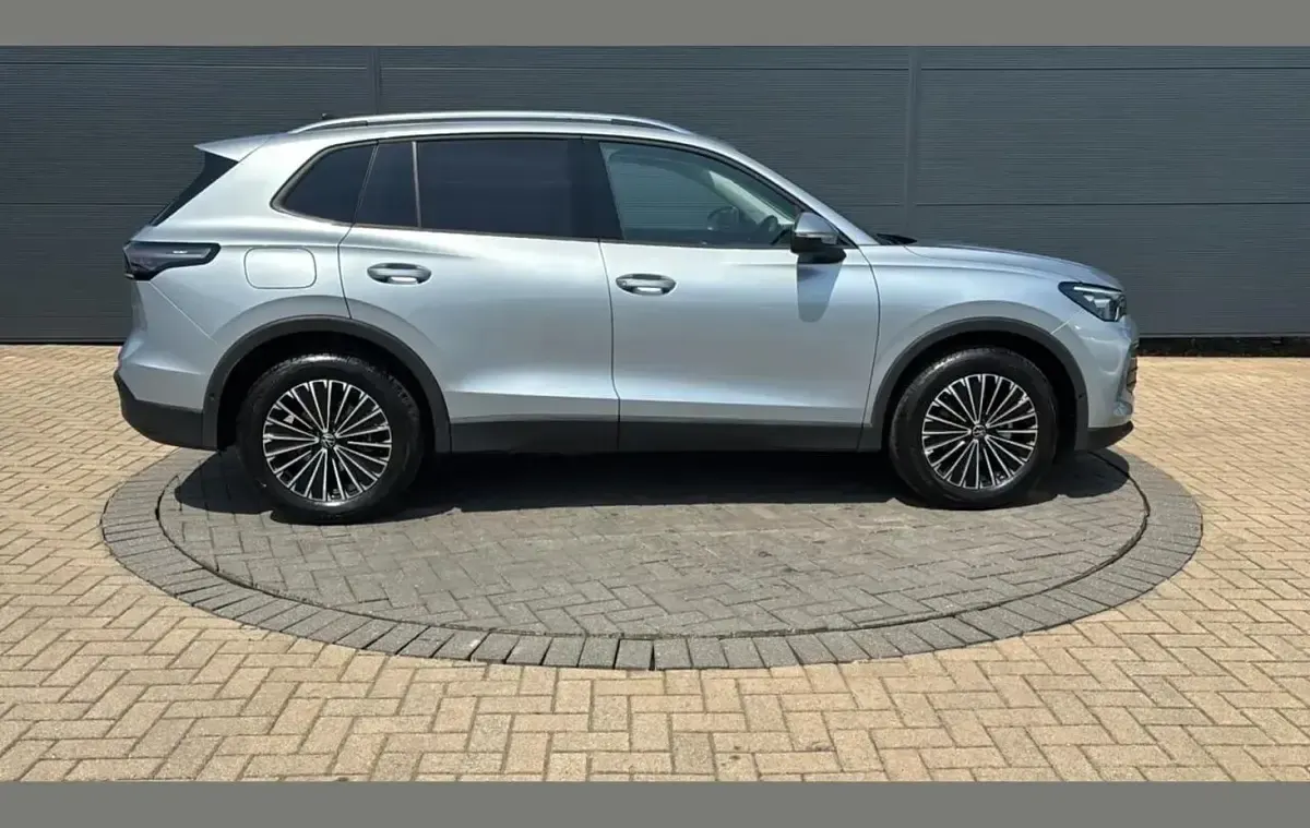 New VW Tiguan Match 147 HP (108 kW) 2026 Silver SUV