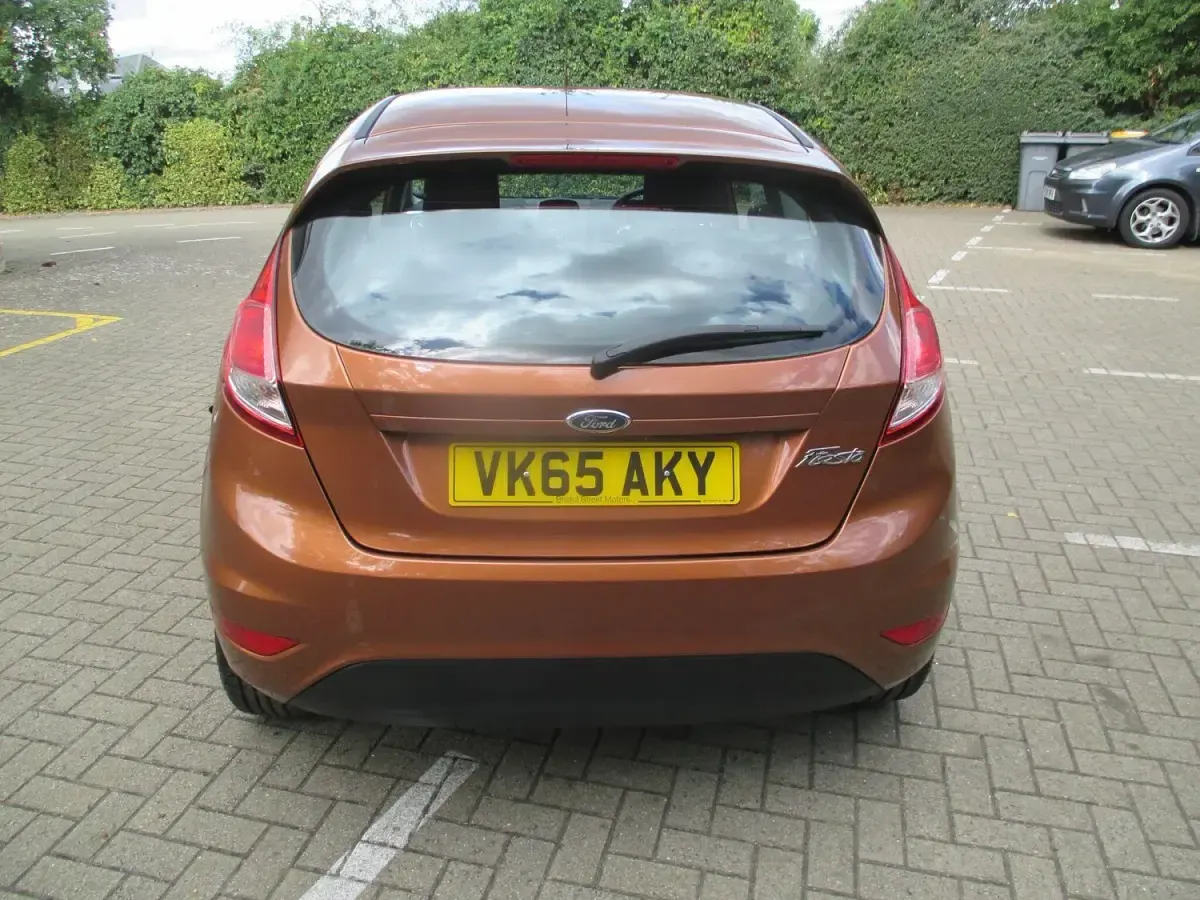 Used Ford Fiesta Zetec 82 HP (60 kW) 2015 Brown Hatchback