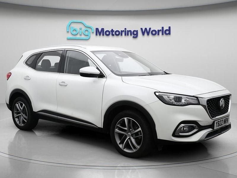 White Used 2022 MG HS Excite SUV | £15,100 (Fair price) - Image 1/4