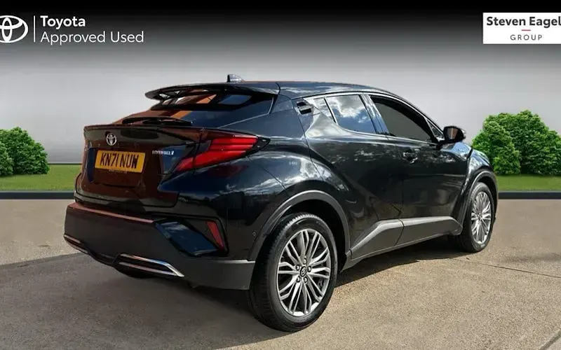 Used Toyota C-HR 184 HP (135 kW) 2023 SUV