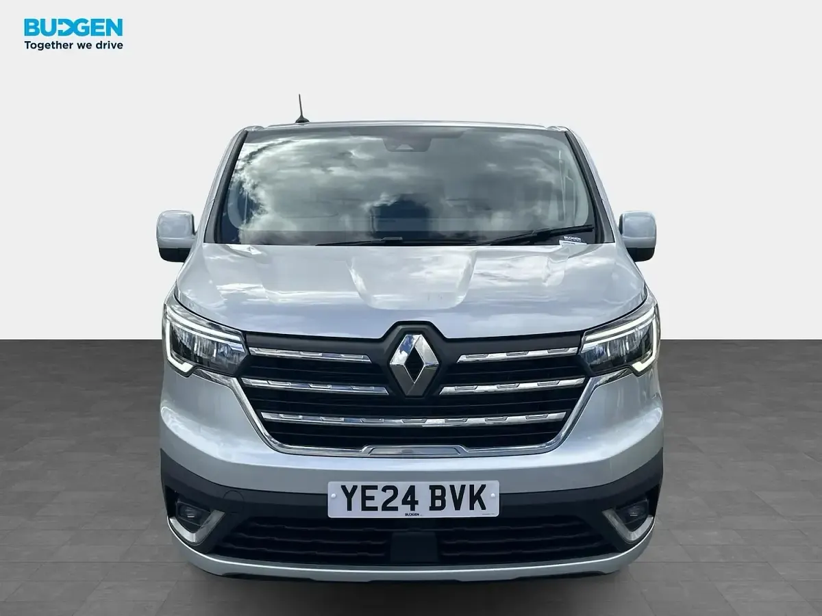 Used Renault Trafic 2024 Grey MPV