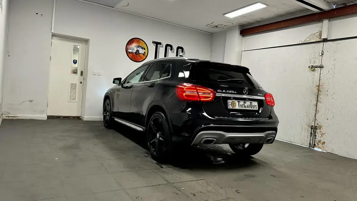 Used Mercedes GLA220 AMG line 177 HP (130 kW) 2016 Black SUV
