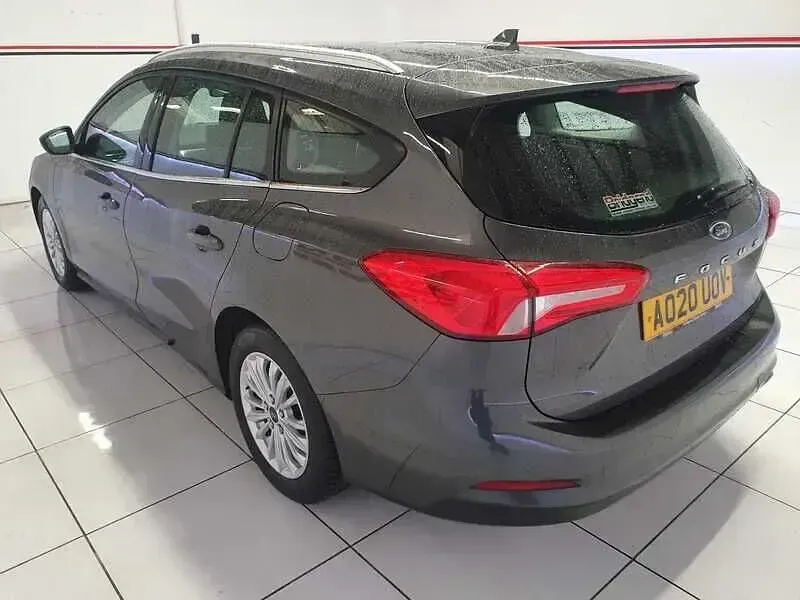 Used Ford Focus Titanium 150 HP (110 kW) 2020 Grey Estate