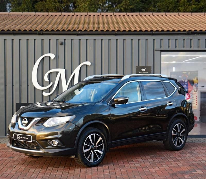 Green Used 2017 Nissan X-Trail N-Vision SUV | £8,790 (Good price) - Image 1/4