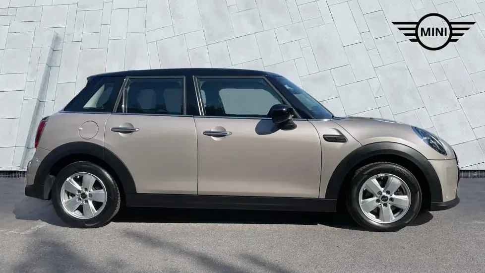 Used Mini Cooper Classic 134 HP (98 kW) 2022 Grey Hatchback