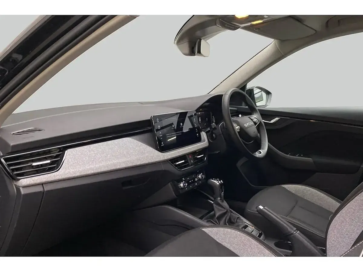 Used Skoda Kamiq SE 85 HP (62 kW) 2025 Black magic pearl effect SUV