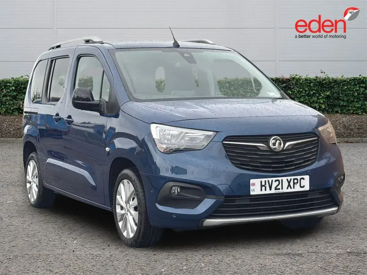 Used Vauxhall Combo Elite 131 HP (96 kW) 2021 MPV