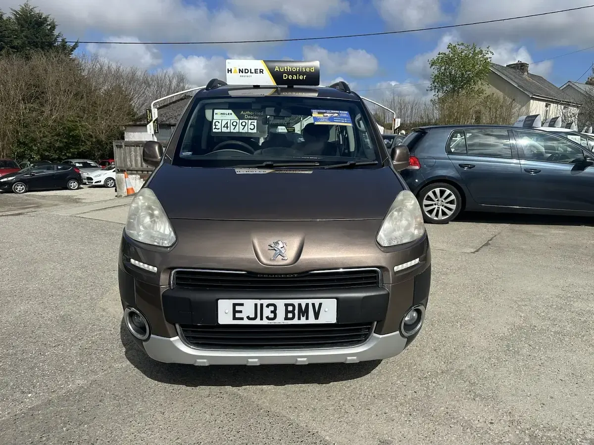 Used Peugeot Partner Tepee Outdoor 2013 Brown MPV