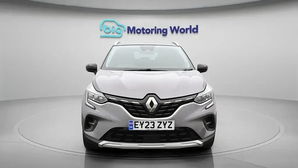 Second-hand Renault Captur Techno 90 CP (66 kW) 2023 Gri SUV