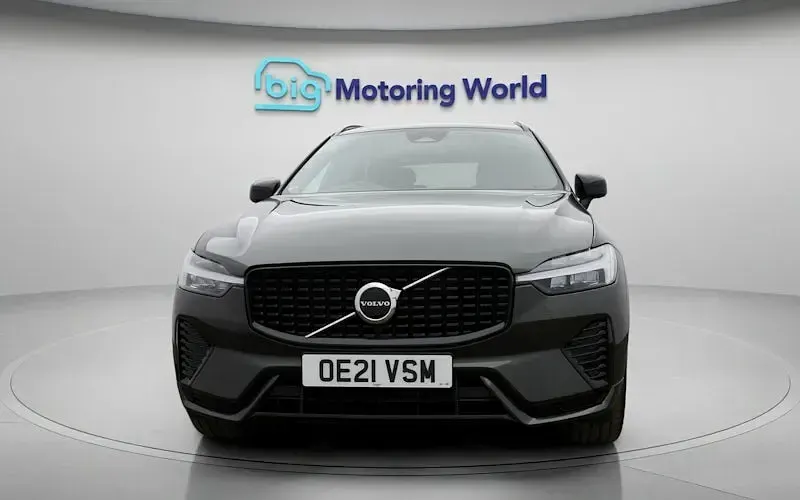 Used Volvo XC60 R-Design 250 HP (183 kW) 2021 Grey SUV