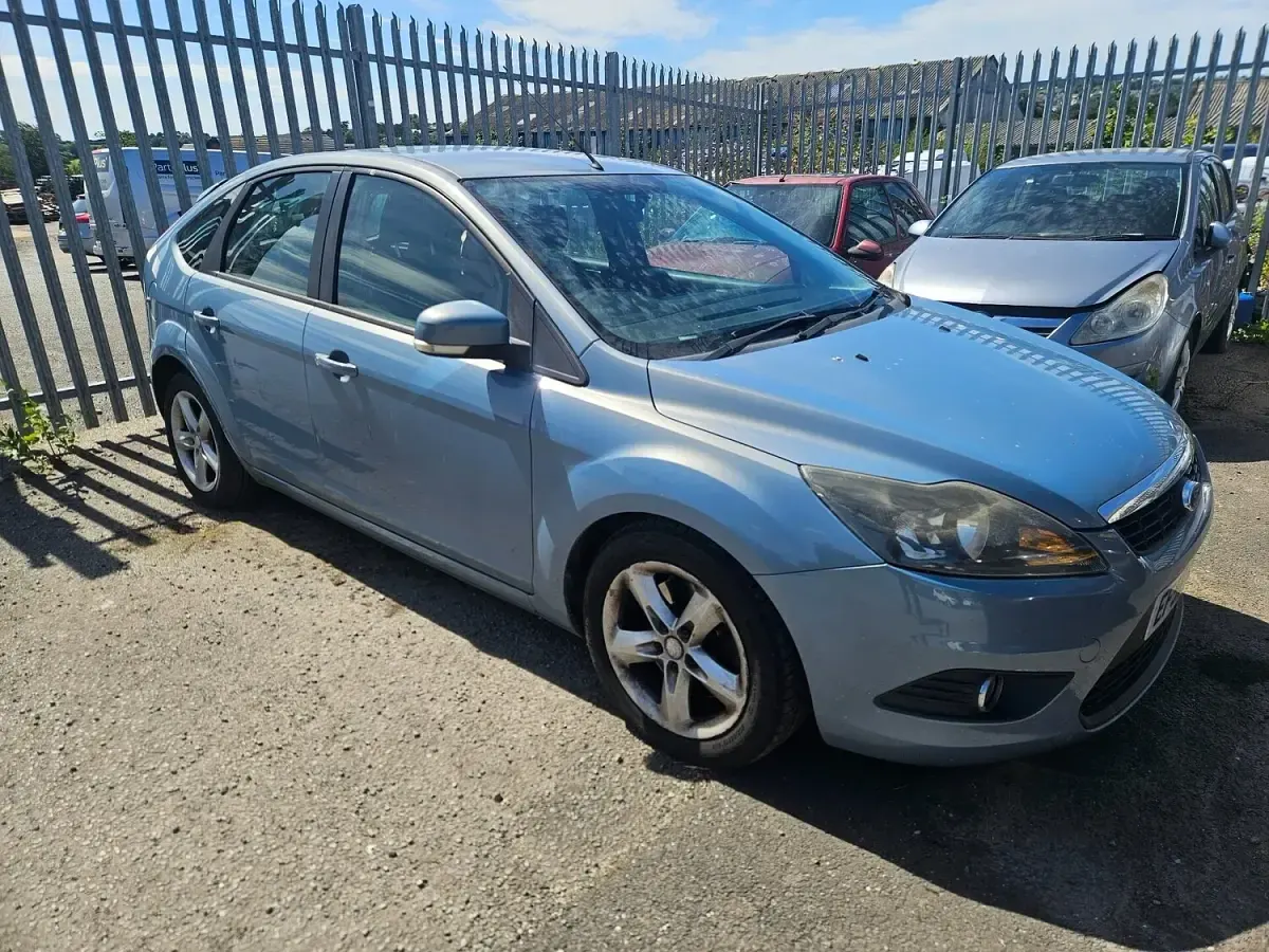 Used Ford Focus Zetec 116 HP (85 kW) 2009 Blue Hatchback