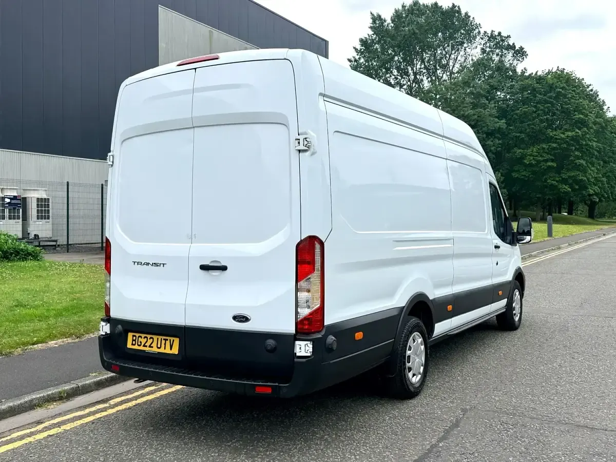 Used Ford Transit Trend 130 HP (95 kW) 2022 White Van