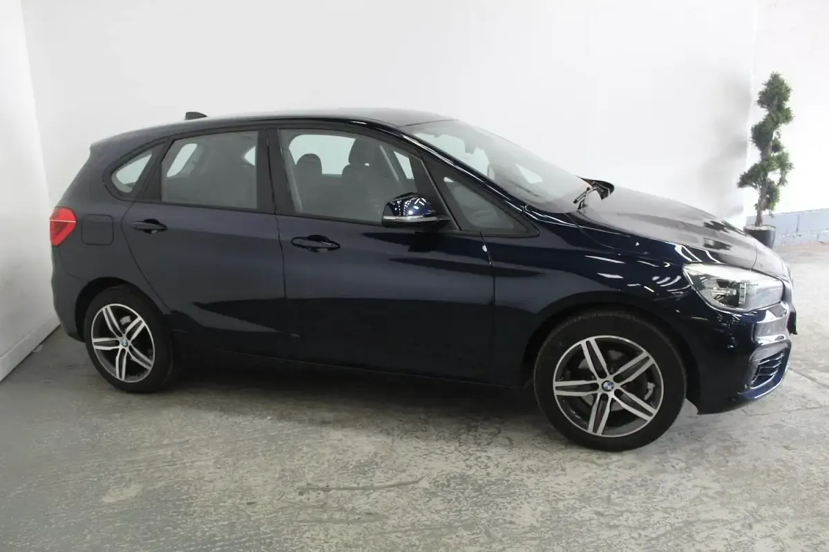 Used BMW 218 Sport Line 2017 Blue Hatchback