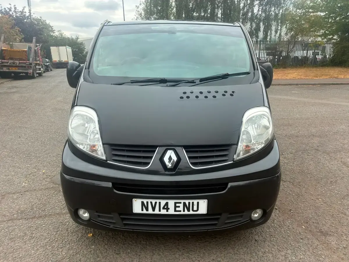 Used Renault Trafic 115 HP (84 kW) 2014 Black MPV