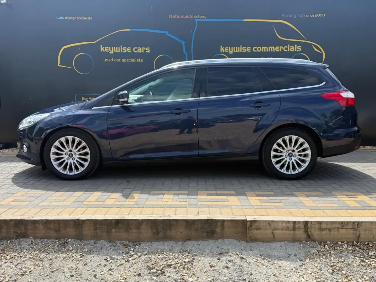Usado Ford Focus Titanium X 115 HP (84 kW) 2012 Azul Carrinha
