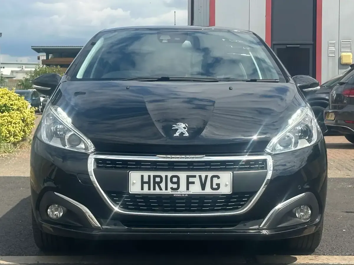 Used Peugeot 208 S 82 HP (60 kW) 2019 Black Hatchback