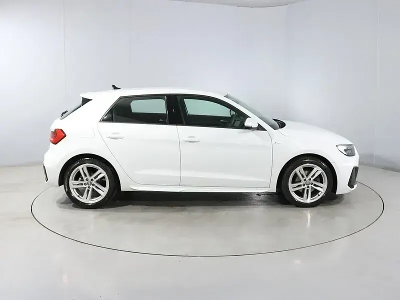 Used Audi A1 S-Line 150 HP (110 kW) 2019 White SUV
