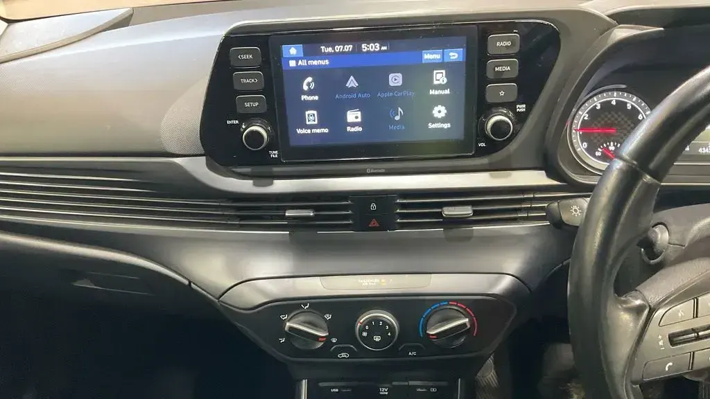 Used Hyundai i20 100 HP (73 kW) 2021 Black Hatchback