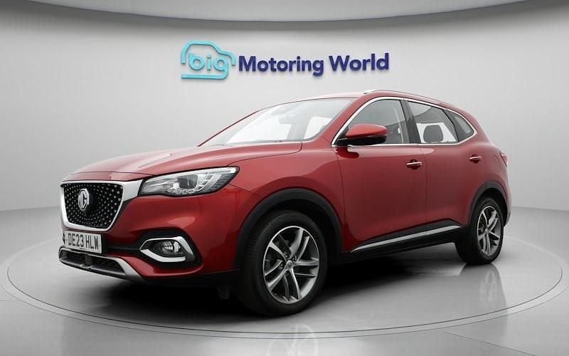 Used MG HS Excite 162 HP (119 kW) 2023 Red SUV