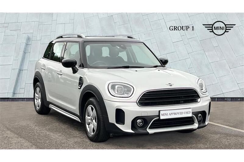 White silver Used 2022 Mini Cooper Countryman Classic SUV | £19,475 (Fair price) - Image 1/4