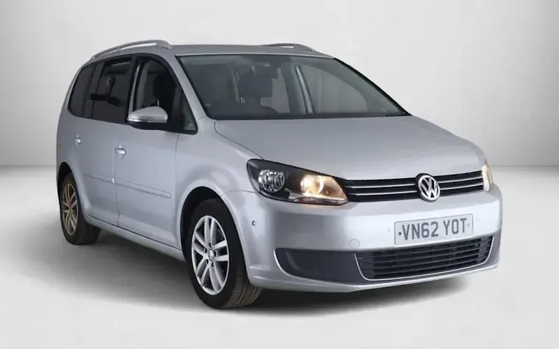 Used VW Touran SE 105 HP (77 kW) 2015 MPV