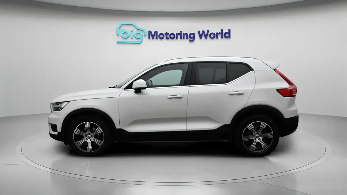 Usado Volvo XC40 Inscription 211 CV (155 kW) 2020 Blanco SUV
