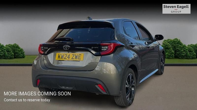 Used Toyota Yaris Hybrid Design 2024 Bronze Hatchback