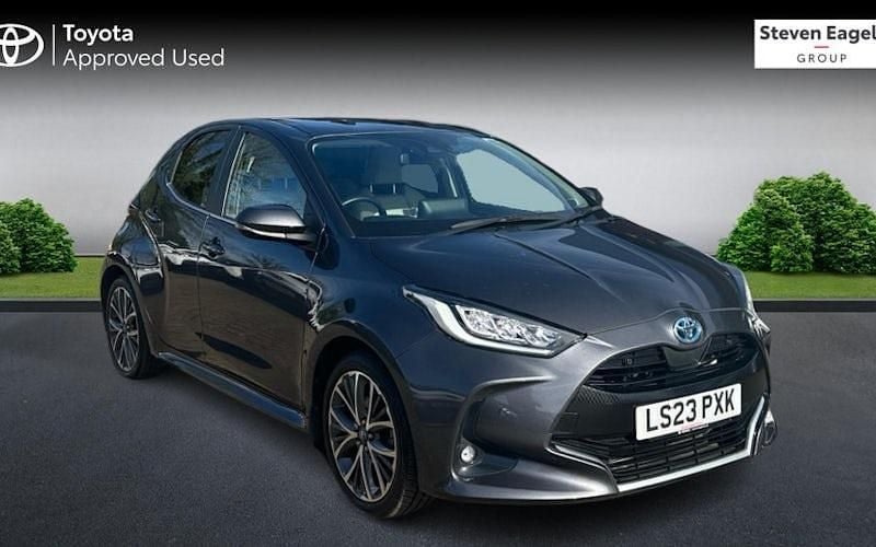 Usado Toyota Yaris Hybrid 116 HP (85 kW) 2025 Citadino