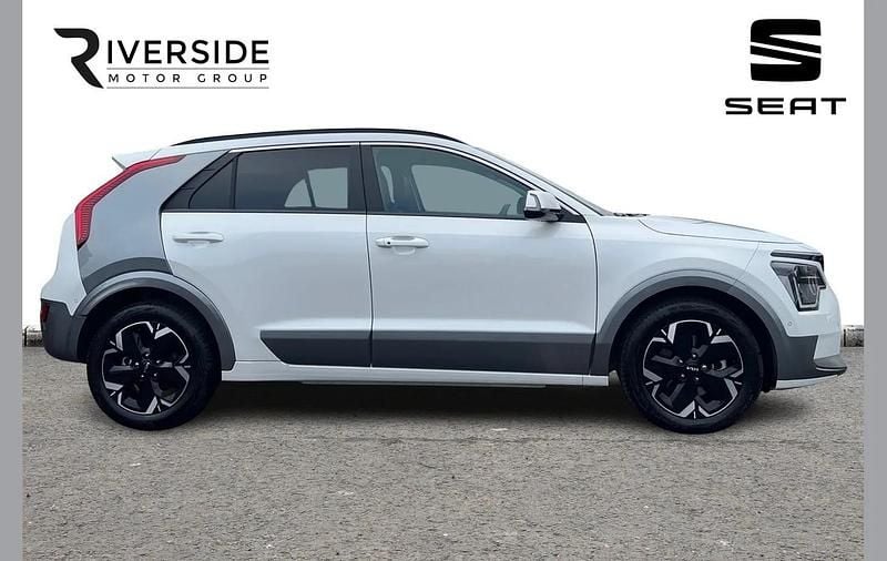 Used Kia e-Niro 150 kW (204 HP) 2025 White SUV