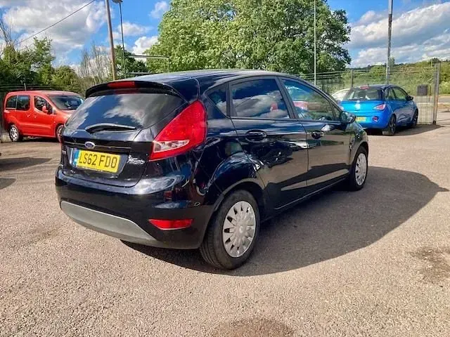 Used Ford Fiesta 94 HP (69 kW) 2012 Black Hatchback