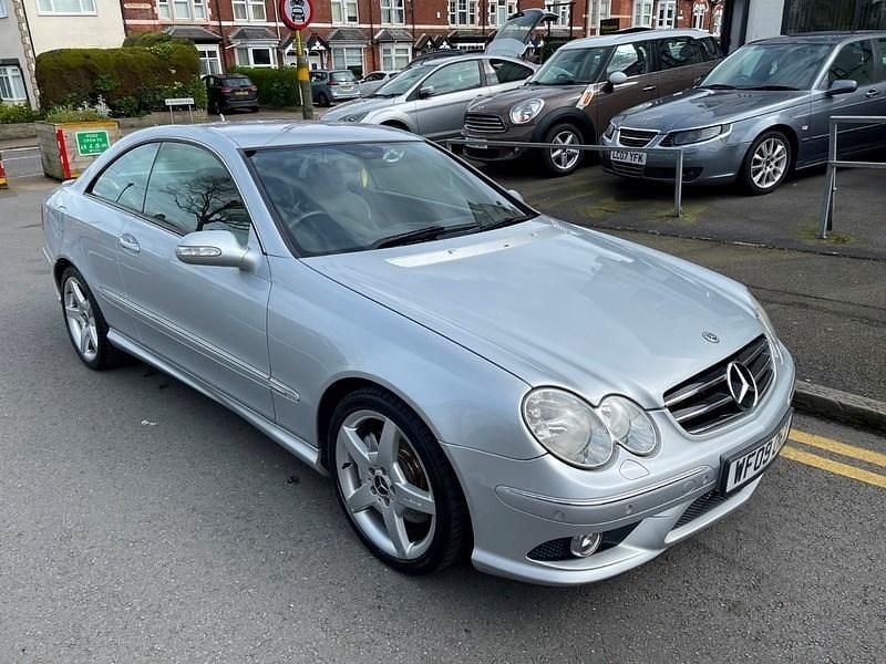 Used Mercedes CLK220 2009 Silver Coupe